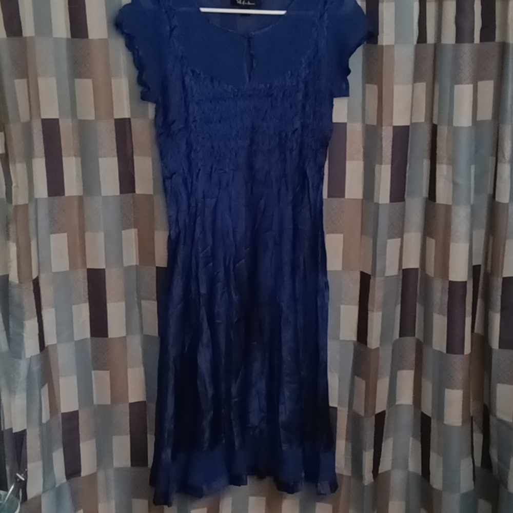 FINAL PRICE S.L.Fashions Beautiful royal blue crinkled designed dress, Large